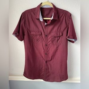 Small size maroon color buttons down with pockets shirt for men